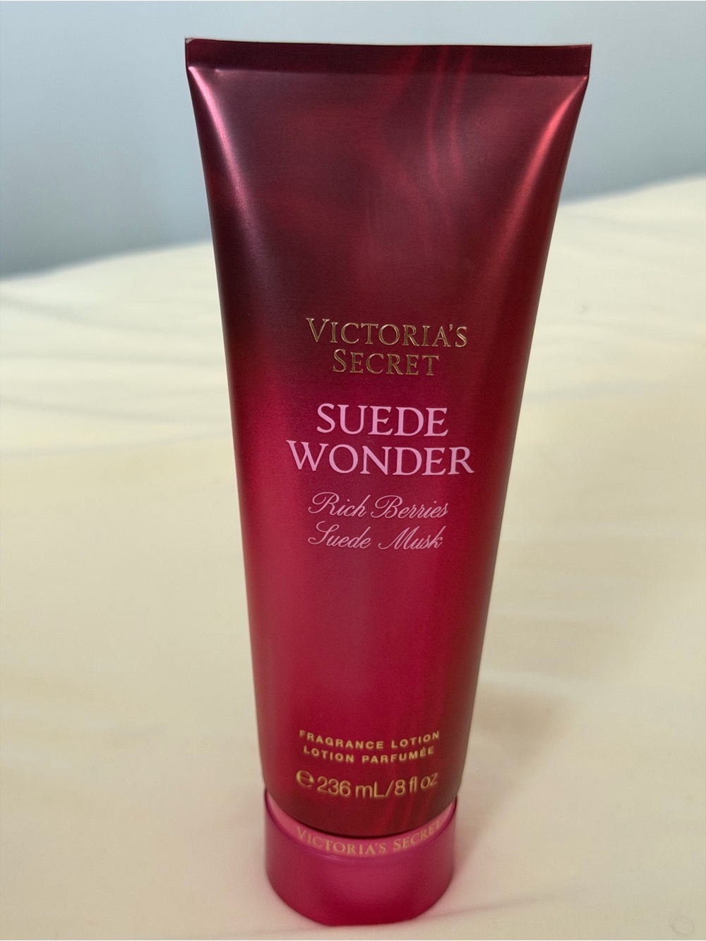 Victoria's Secret Suede Wonder Lotion - Berry Red